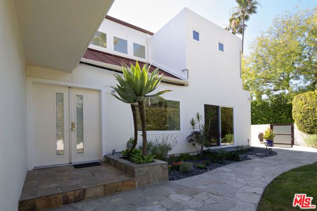 5518 Tuxedo Terrace, Los Angeles, CA 90068
