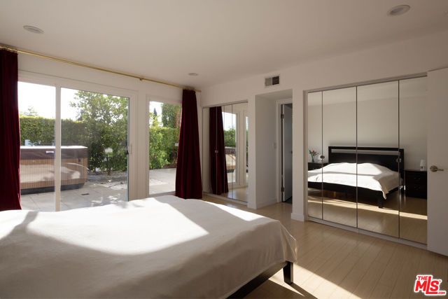 5518 Tuxedo Terrace, Los Angeles, CA 90068