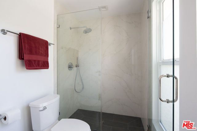 5518 Tuxedo Terrace, Los Angeles, CA 90068