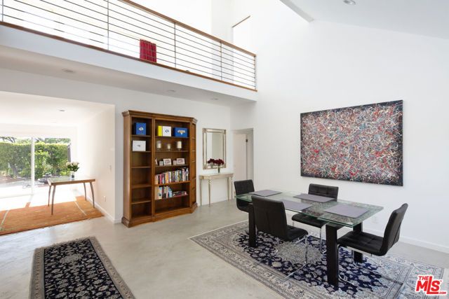 5518 Tuxedo Terrace, Los Angeles, CA 90068