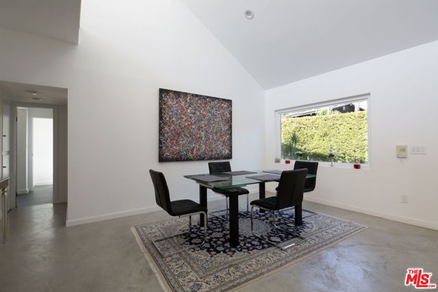 5518 Tuxedo Terrace, Los Angeles, CA 90068