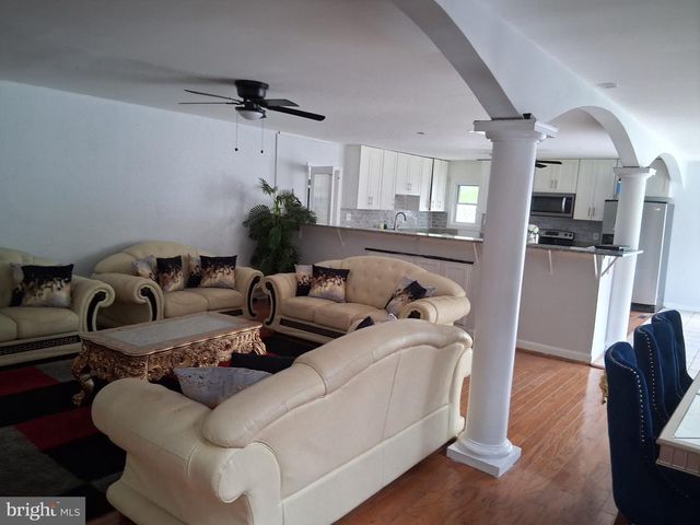 809 MONTROSE AVE, Laurel, MD 20707
