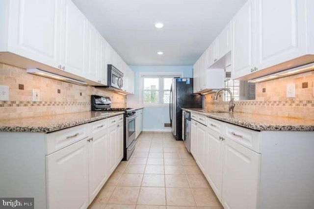 809 MONTROSE AVE, Laurel, MD 20707