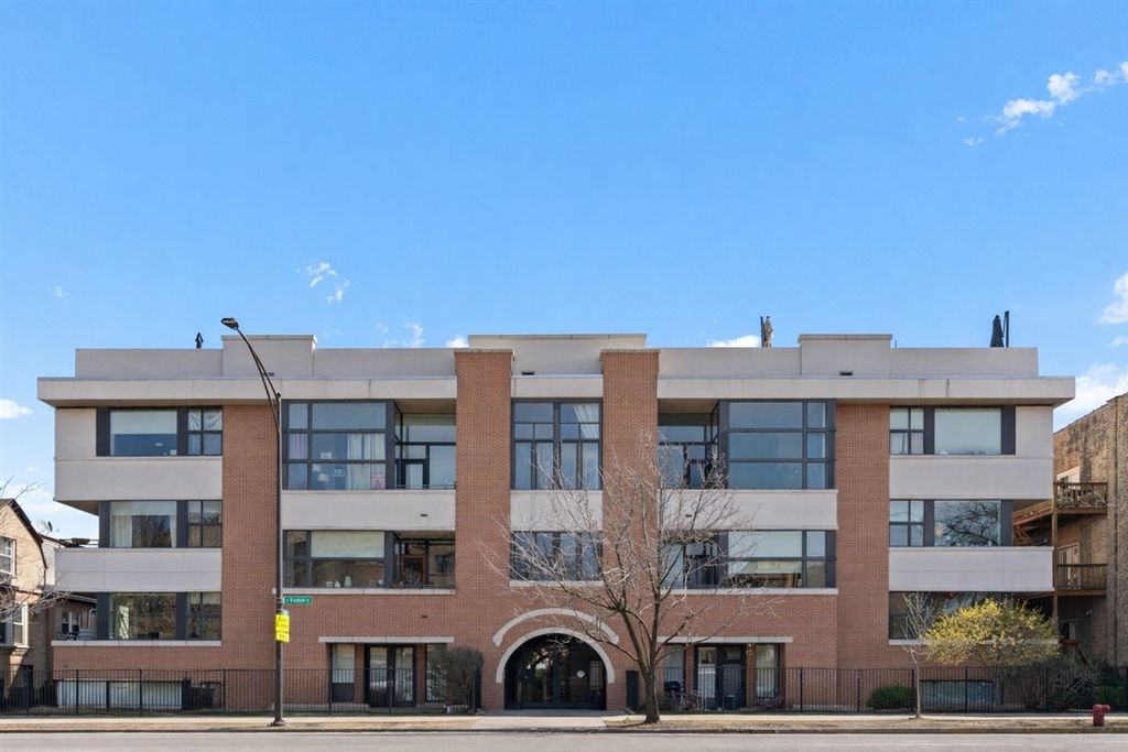 2065 N Kedzie Avenue 328, Chicago, IL 60647