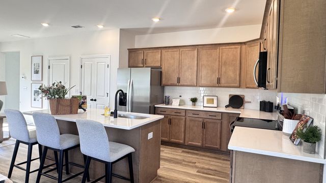 102 Jasper Way, White Bluff, TN 37187