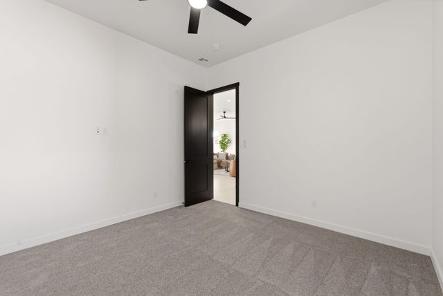 221 4th Avenue SW, Rio Rancho, NM 87124