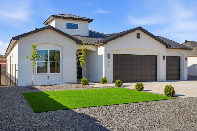 221 4th Avenue SW, Rio Rancho, NM 87124