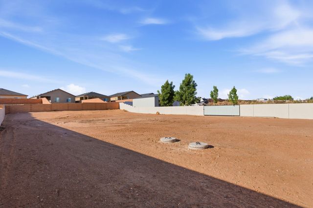 221 4th Avenue SW, Rio Rancho, NM 87124