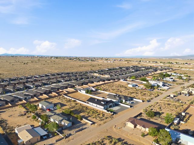 221 4th Avenue SW, Rio Rancho, NM 87124
