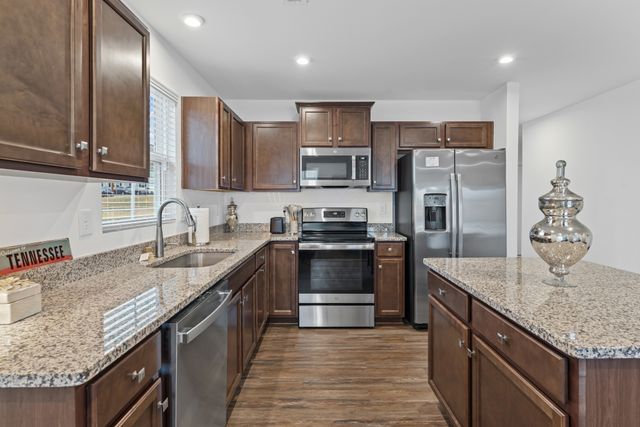 2931 Winterberry Dr, Nashville, TN 37207