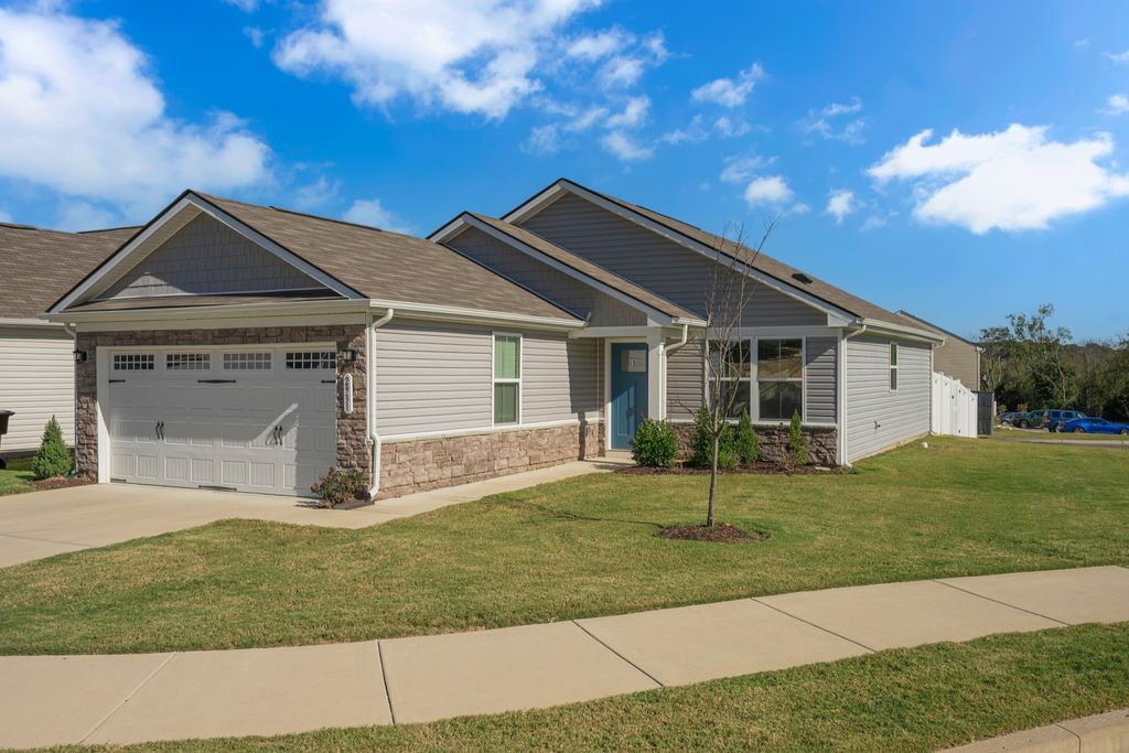 2931 Winterberry Dr, Nashville, TN 37207
