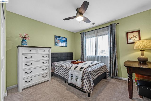 15100 Shining Star Ln, San Leandro, CA 94579