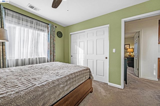 15100 Shining Star Ln, San Leandro, CA 94579