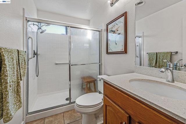 15100 Shining Star Ln, San Leandro, CA 94579