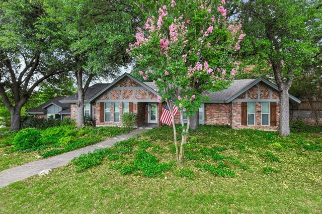 4801 Willow Run Court, Fort Worth, TX 76132