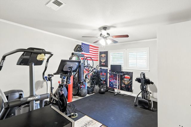 4801 Willow Run Court, Fort Worth, TX 76132