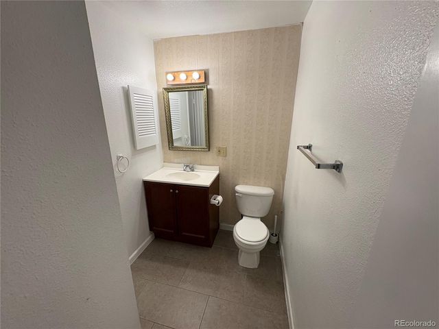 7375 E Quincy Avenue 208, Denver, CO 80237