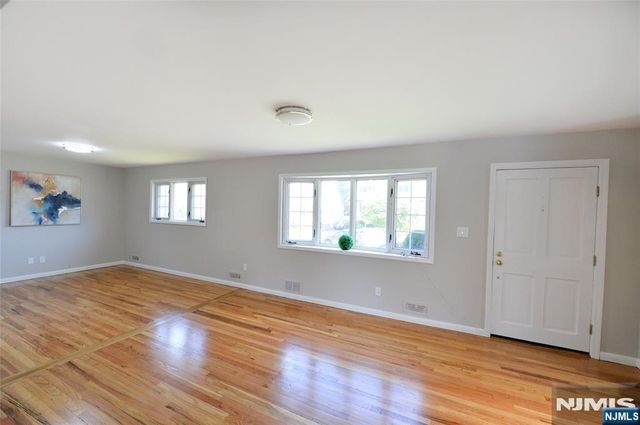186 Palmer Terrace, Wood Ridge, NJ 07075