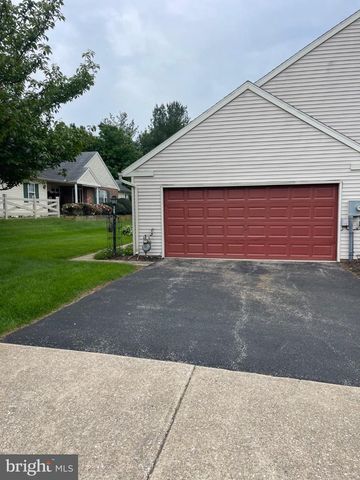 3276 FALCON LN, Dover, PA 17315