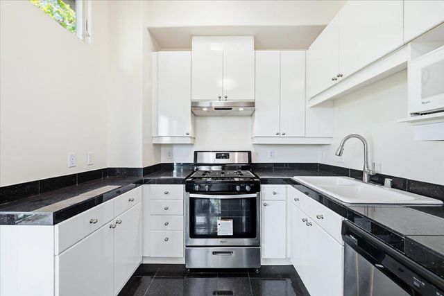 200 Sheridan Avenue 407, Palo Alto, CA 94306
