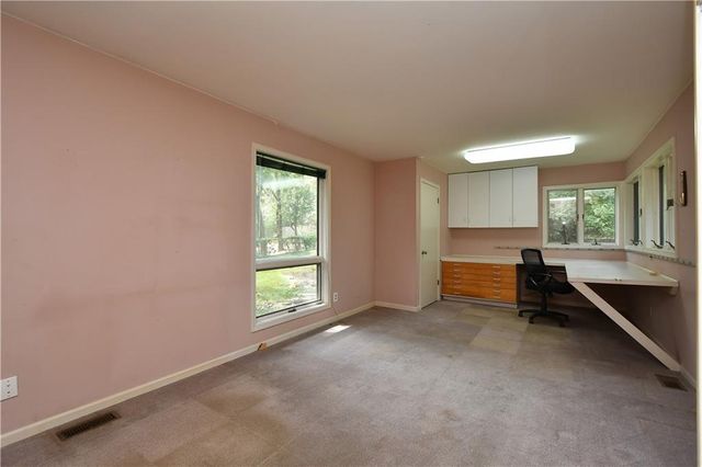 10200 Pflumm Road, Lenexa, KS 66215