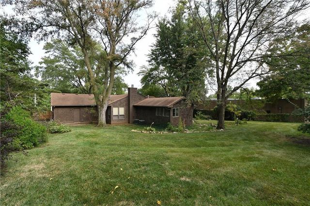 10200 Pflumm Road, Lenexa, KS 66215
