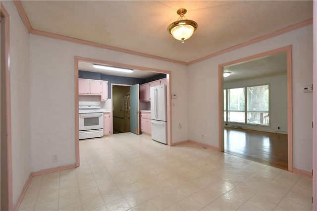 10200 Pflumm Road, Lenexa, KS 66215