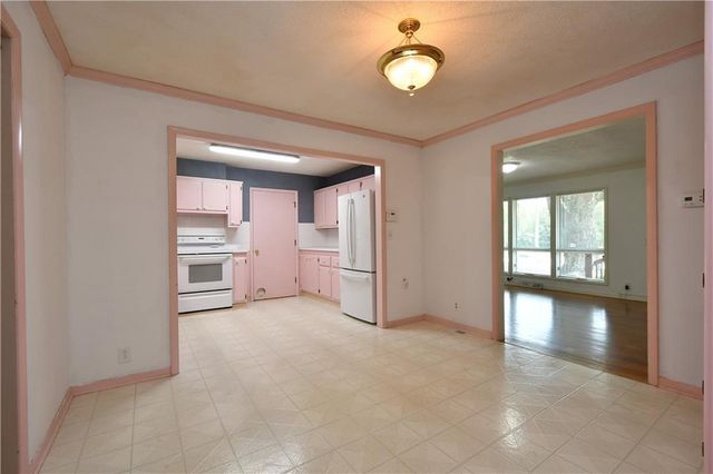 10200 Pflumm Road, Lenexa, KS 66215