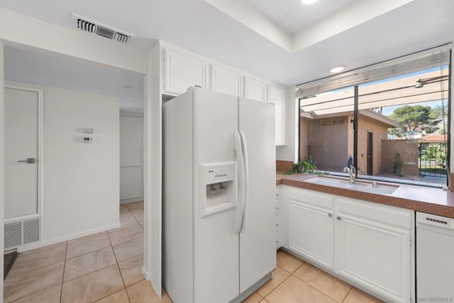 19 Granada Dr, Rancho Mirage, CA 92270