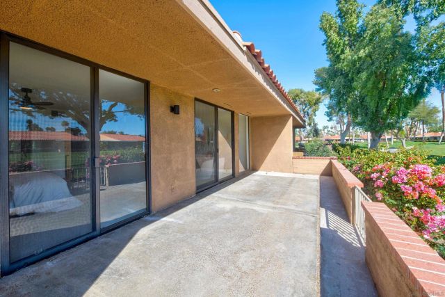 19 Granada Dr, Rancho Mirage, CA 92270