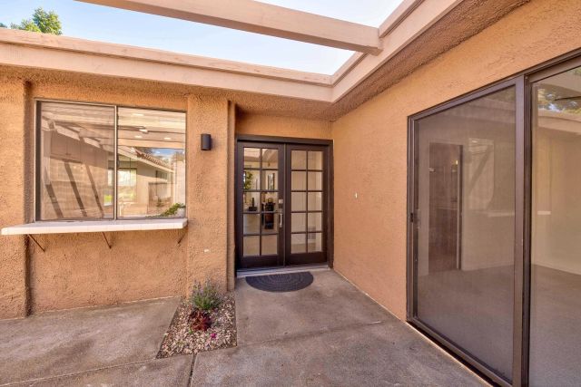 19 Granada Dr, Rancho Mirage, CA 92270