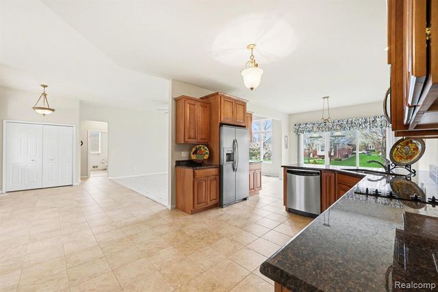 13823 Blue Beech Lane, Shelby Twp, MI 48315