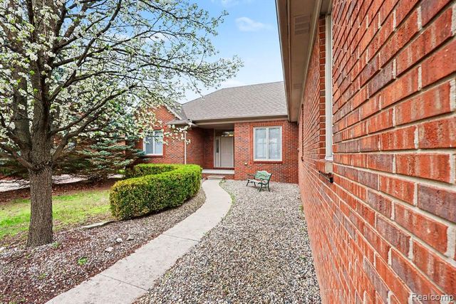 13823 Blue Beech Lane, Shelby Twp, MI 48315
