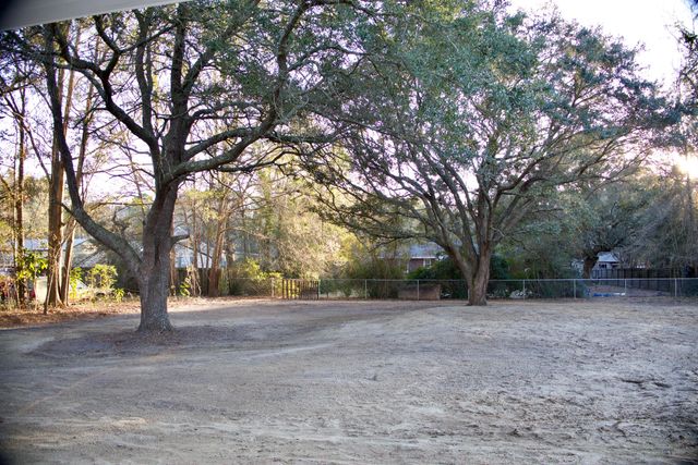 6239 Ballpark Road, Hollywood, SC 29449