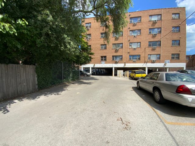 7854 S South Shore Drive 405, Chicago, IL 60649