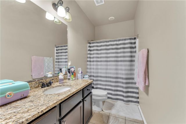 811 Southern Trace Drive, Rogers, AR 72758