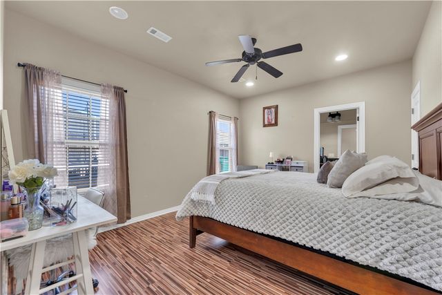 811 Southern Trace Drive, Rogers, AR 72758