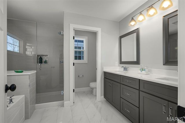 9239 Merritt Avenue, Rock Hill, MO 63144