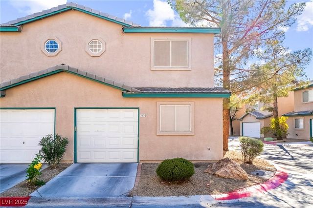 5621 Lago Court, Las Vegas, NV 89118