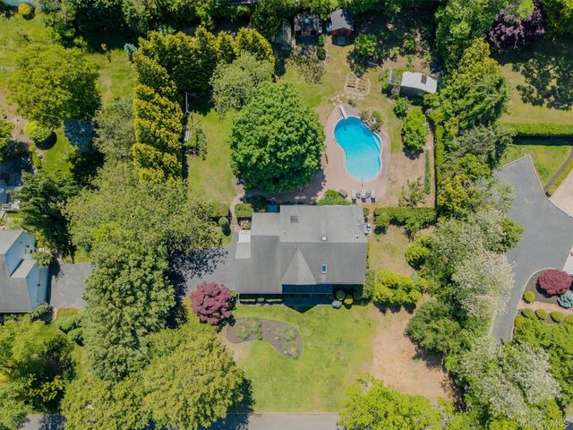 25 Esplanade Drive, East Patchogue, NY 11772