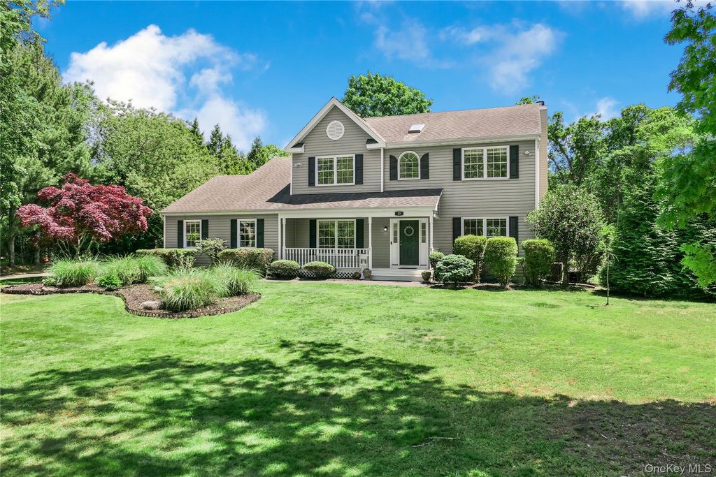 25 Esplanade Drive, East Patchogue, NY 11772