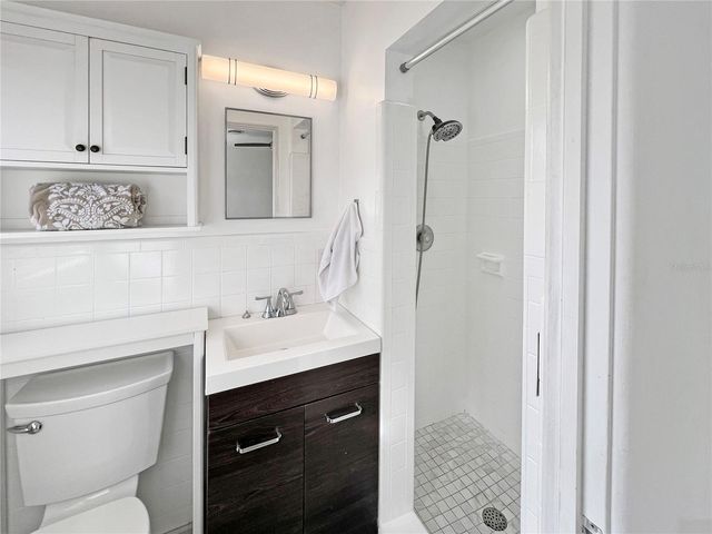 1704 ANTIGUA, Orlando, FL 32806