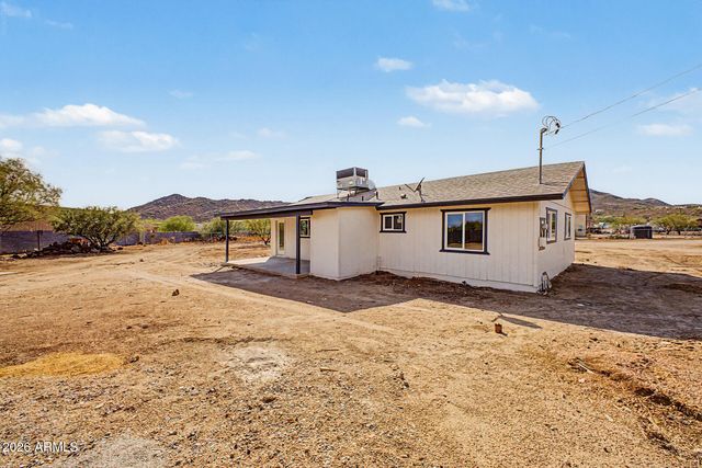 42845 N 7th Avenue, New River, AZ 85087