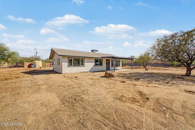 42845 N 7th Avenue, New River, AZ 85087