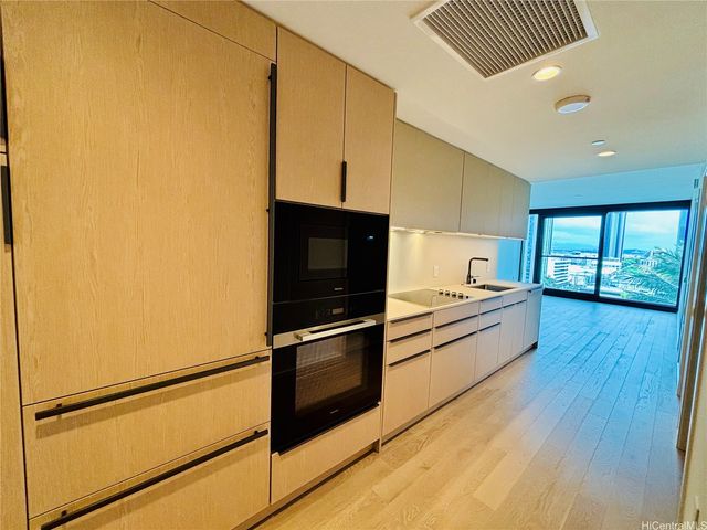 333 Ward Avenue 1005, Honolulu, HI 96814