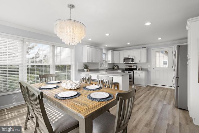 14 W JACQUELINE AVE, Long Beach Township, NJ 08008