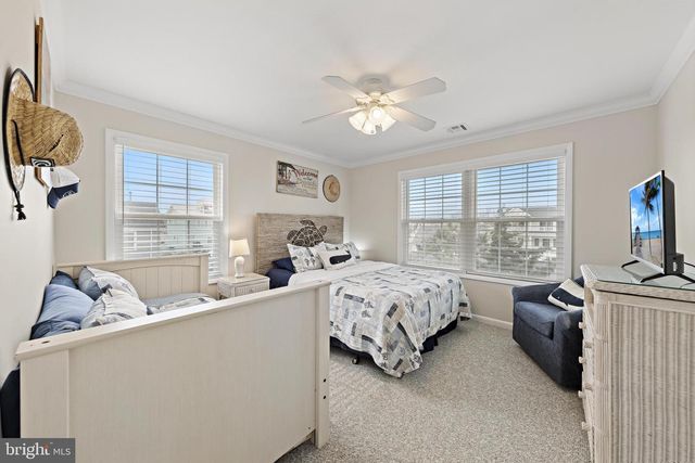 14 W JACQUELINE AVE, Long Beach Township, NJ 08008