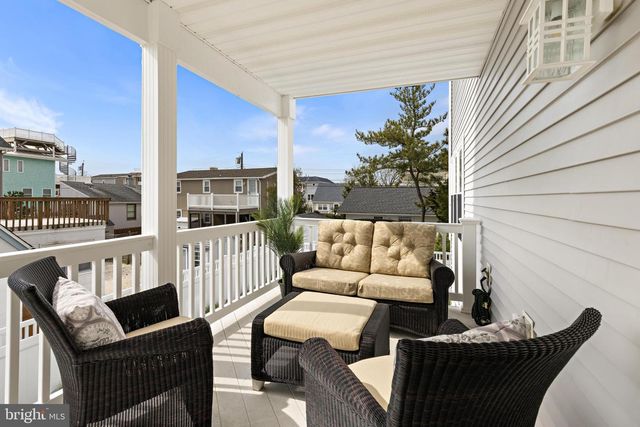 14 W JACQUELINE AVE, Long Beach Township, NJ 08008