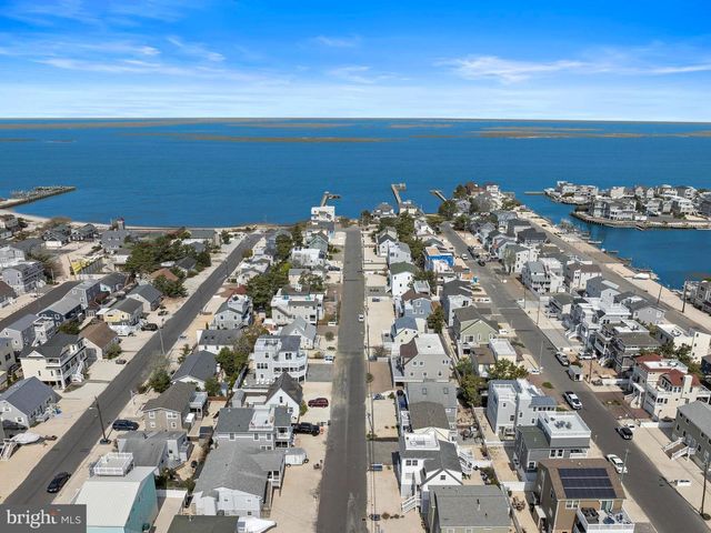 14 W JACQUELINE AVE, Long Beach Township, NJ 08008
