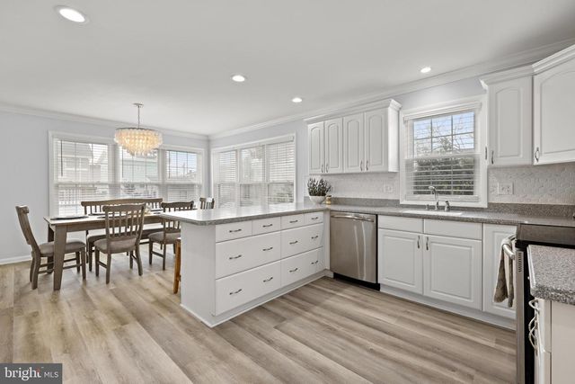 14 W JACQUELINE AVE, Long Beach Township, NJ 08008